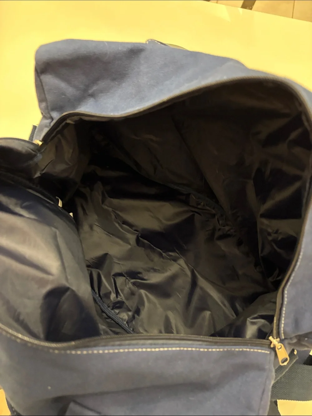 Tommy Bahama spacious navy
